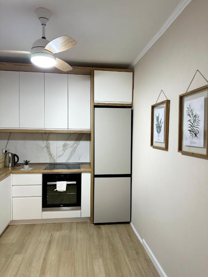 Eja Apartment 3 Tirana Exteriör bild